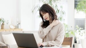 なぜ治療院のブログはこれほど「つらい」のか？つらいの解決が個性になる！